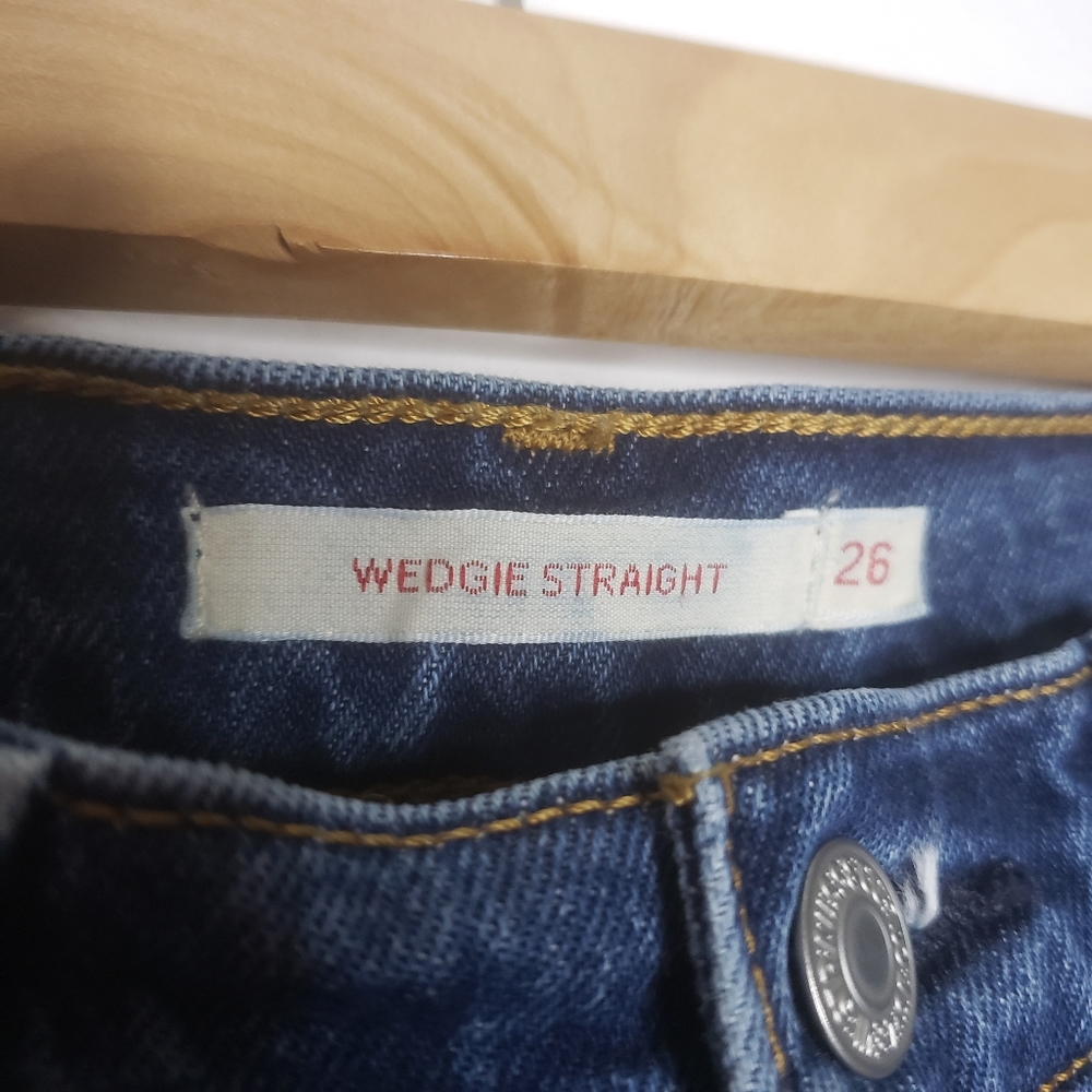 Levi's Wedgie Fit Straight Leg Medium Blue Jeans - Picture 5 of 10